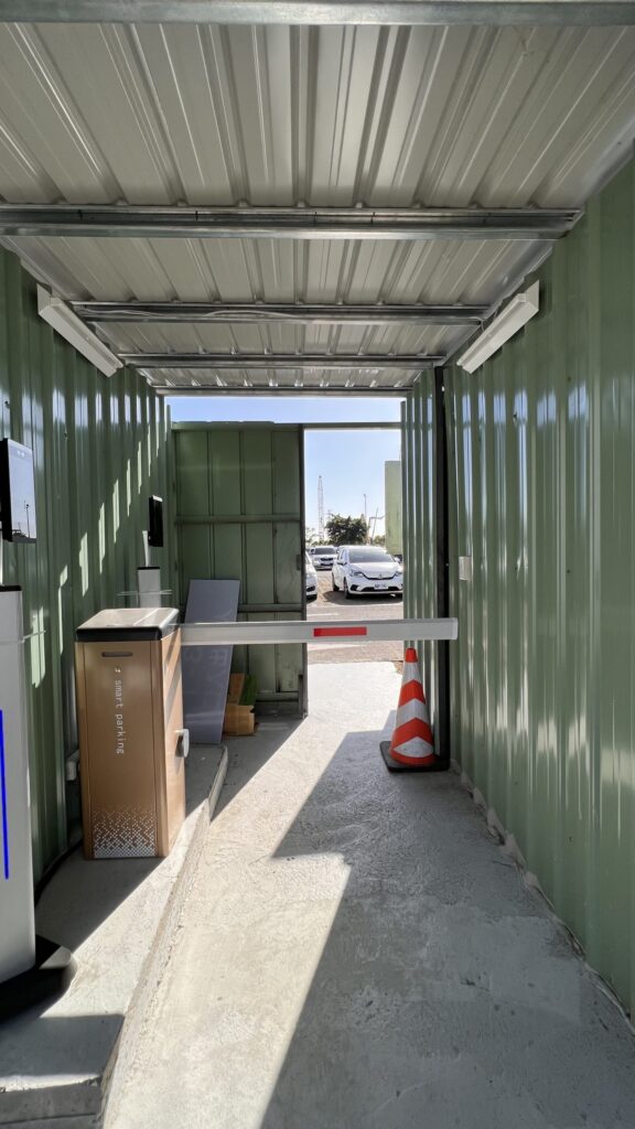 桃園機場航廈工程-臉部辨識應用在工地安全的實際場景